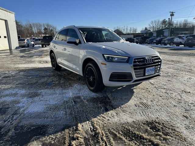 Used 2019 Audi Q5 2.0T Premium w/ Convenience Package image 3