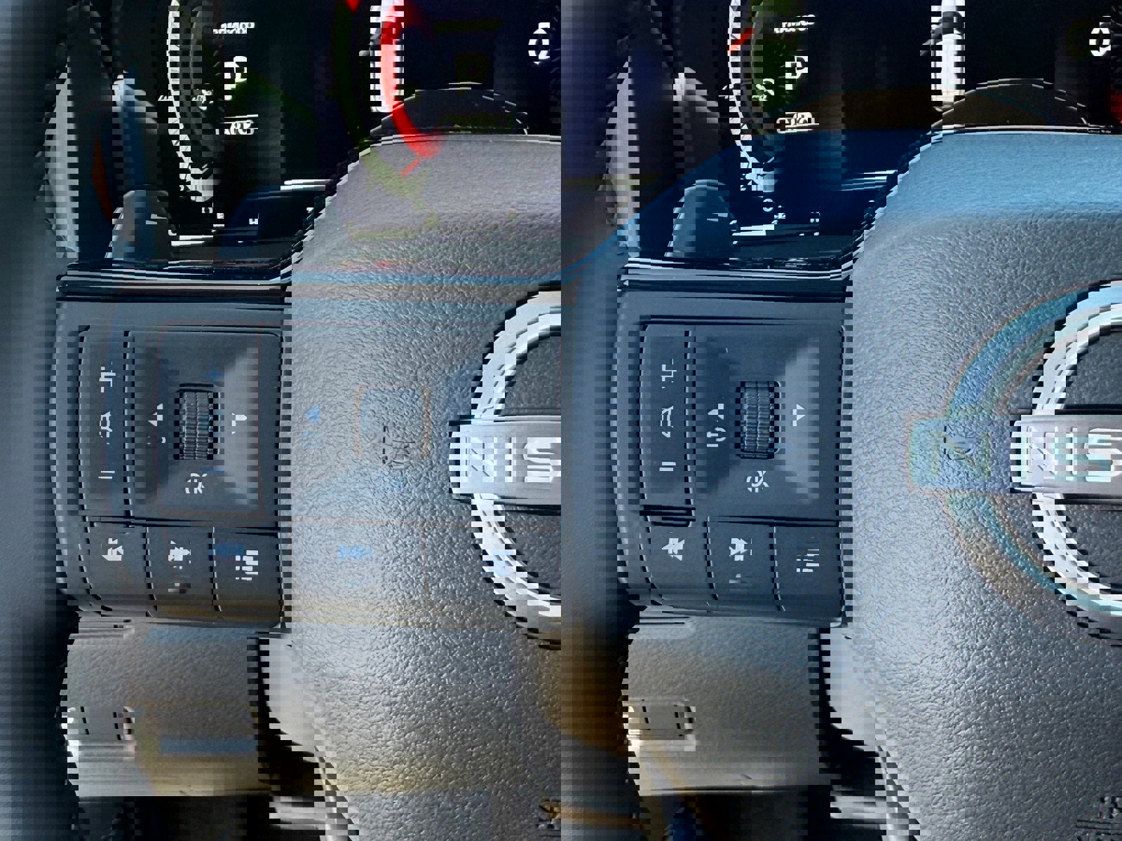 New 2026 Nissan Rogue Platinum w/ Tech Package image 25