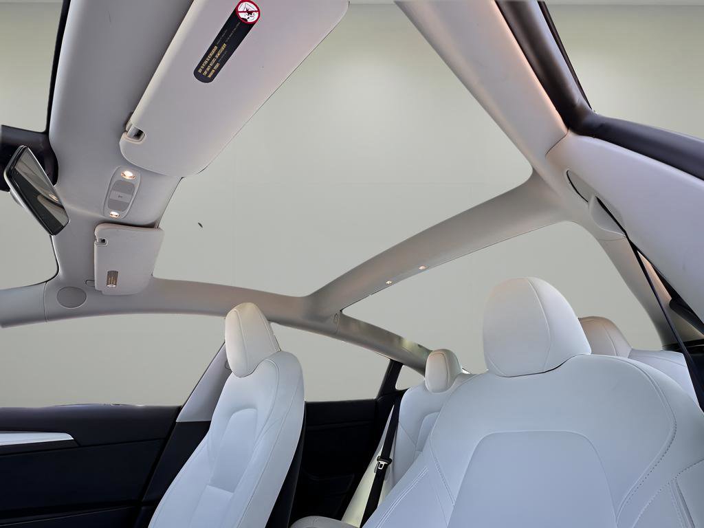 Used 2023 Tesla Model 3 Standard Range RWD image 14