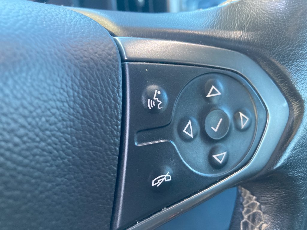 Used 2018 Chevrolet Silverado 1500 LT w/ All Star Edition AWD/4WD image 40