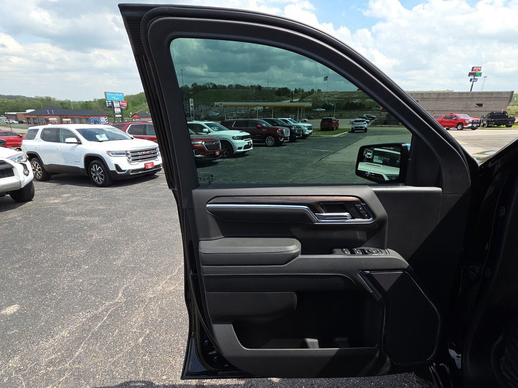 New 2026 Chevrolet Silverado 1500 LT AWD/4WD image 13