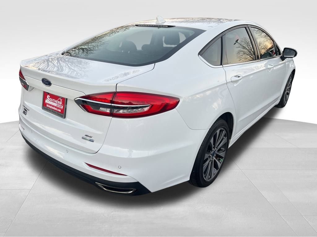 Used 2020 Ford Fusion SE image 5