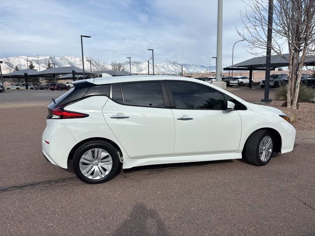 Used 2025 Nissan Leaf S image 10