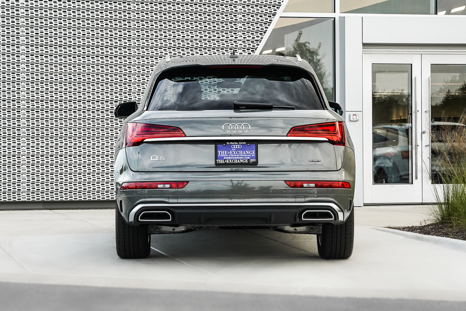 Used 2024 Audi Q5 e Premium Plus image 28