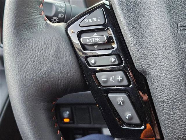 Used 2025 Nissan Frontier PRO-4X w/ Pro Convenience Package image 15