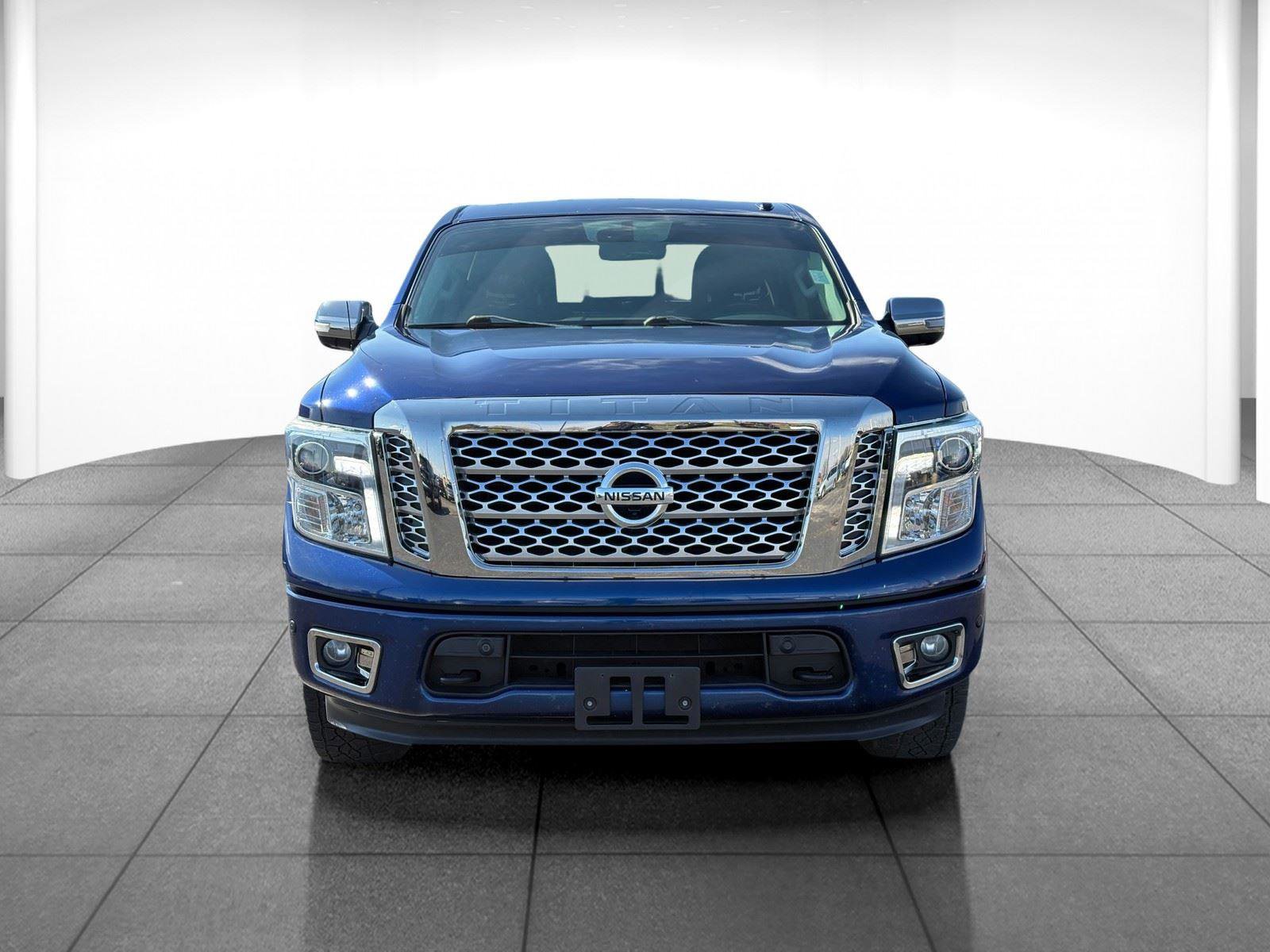 Used 2017 Nissan Titan Platinum Reserve image 2