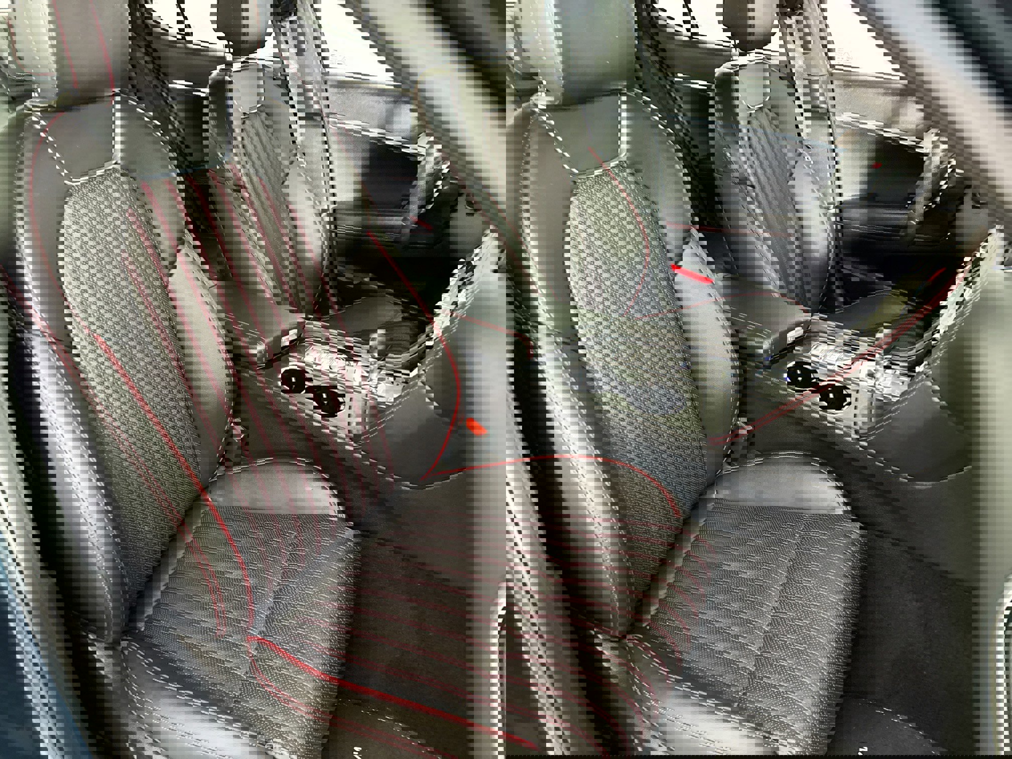 Used 2024 Genesis G70 2.5T w/ Sport Prestige Package image 34