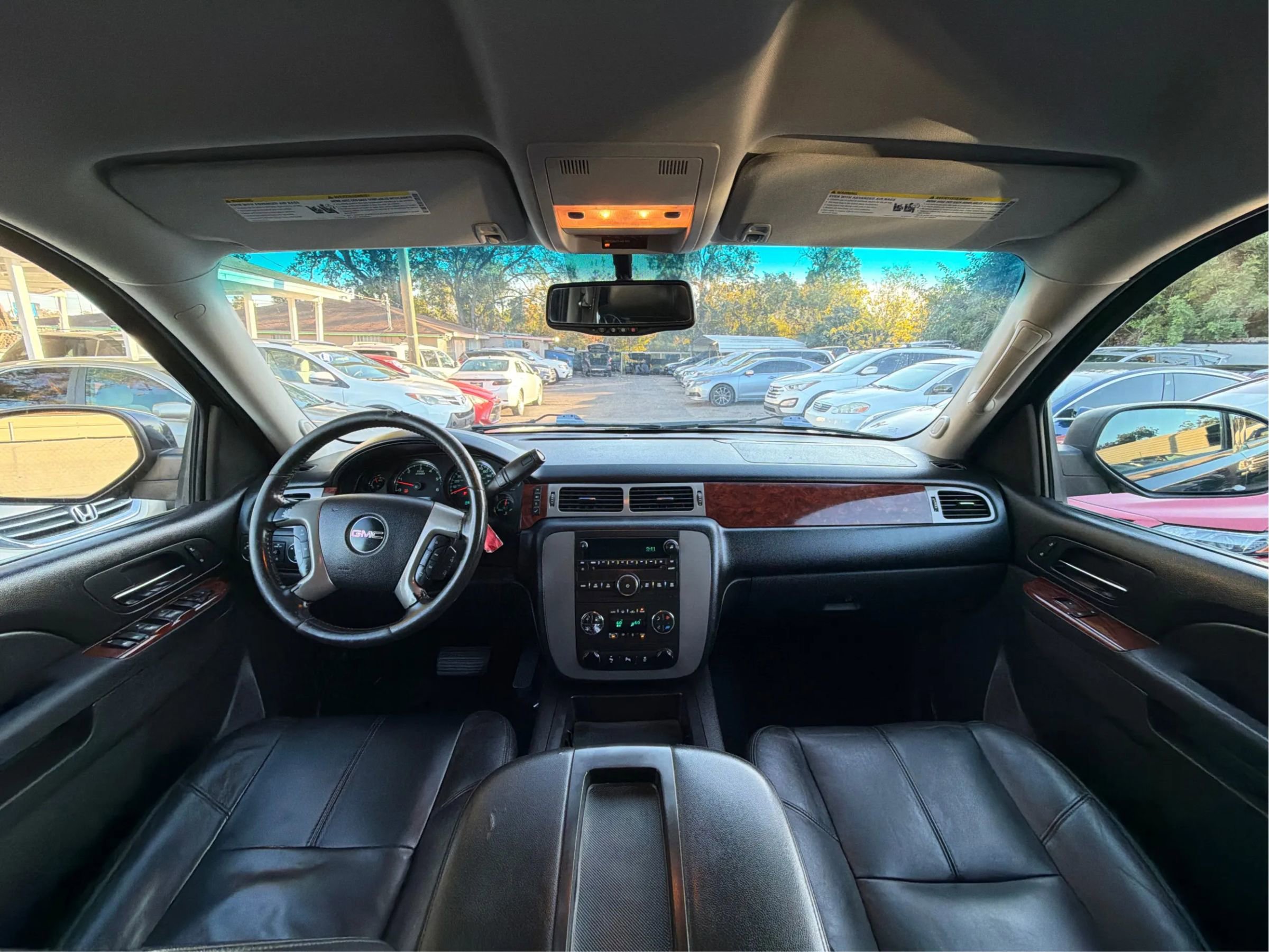 Used 2013 GMC Yukon XL SLT image 29