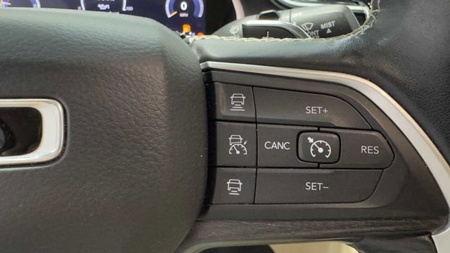 Used 2021 Jeep Grand Cherokee L Limited image 32