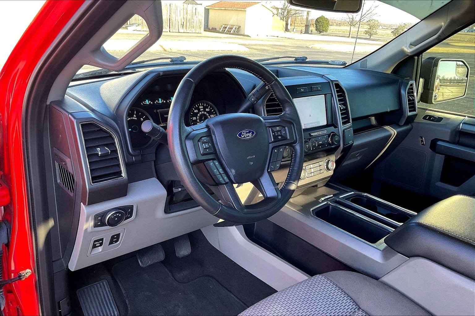 Used 2020 Ford F150 XLT w/ Equipment Group 302A Luxury image 14