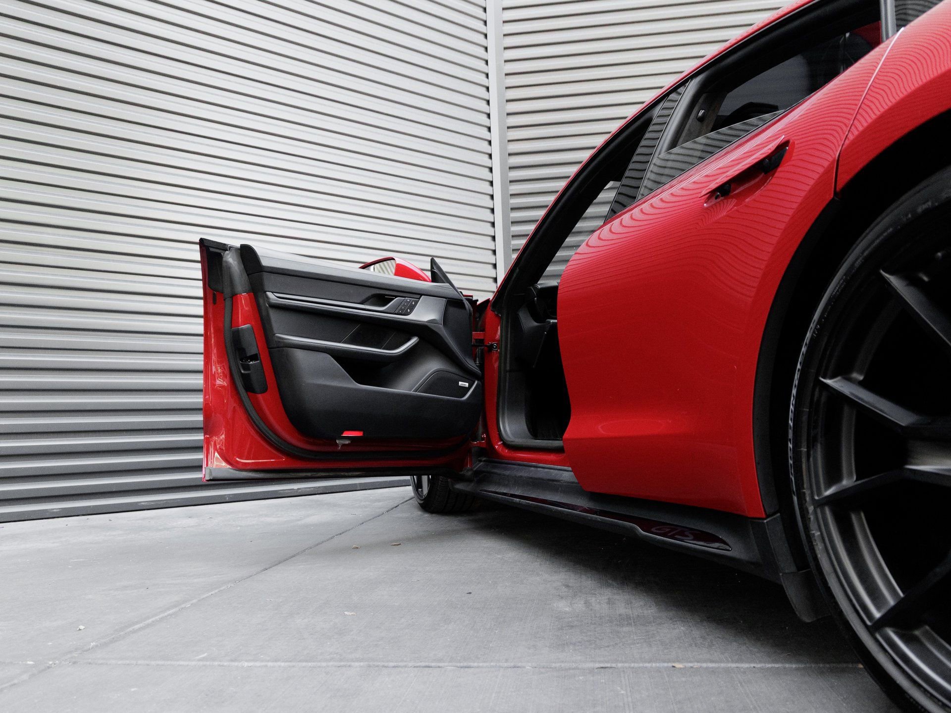 Certified 2022 Porsche Taycan GTS image 13