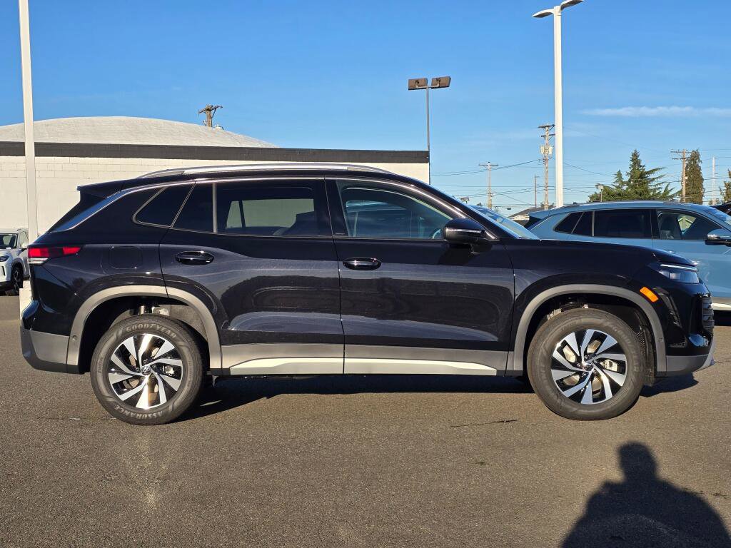 New 2026 Volkswagen Tiguan S AWD/4WD image 3