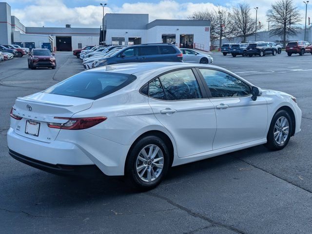 Used 2025 Toyota Camry LE w/ Convenience Package image 7