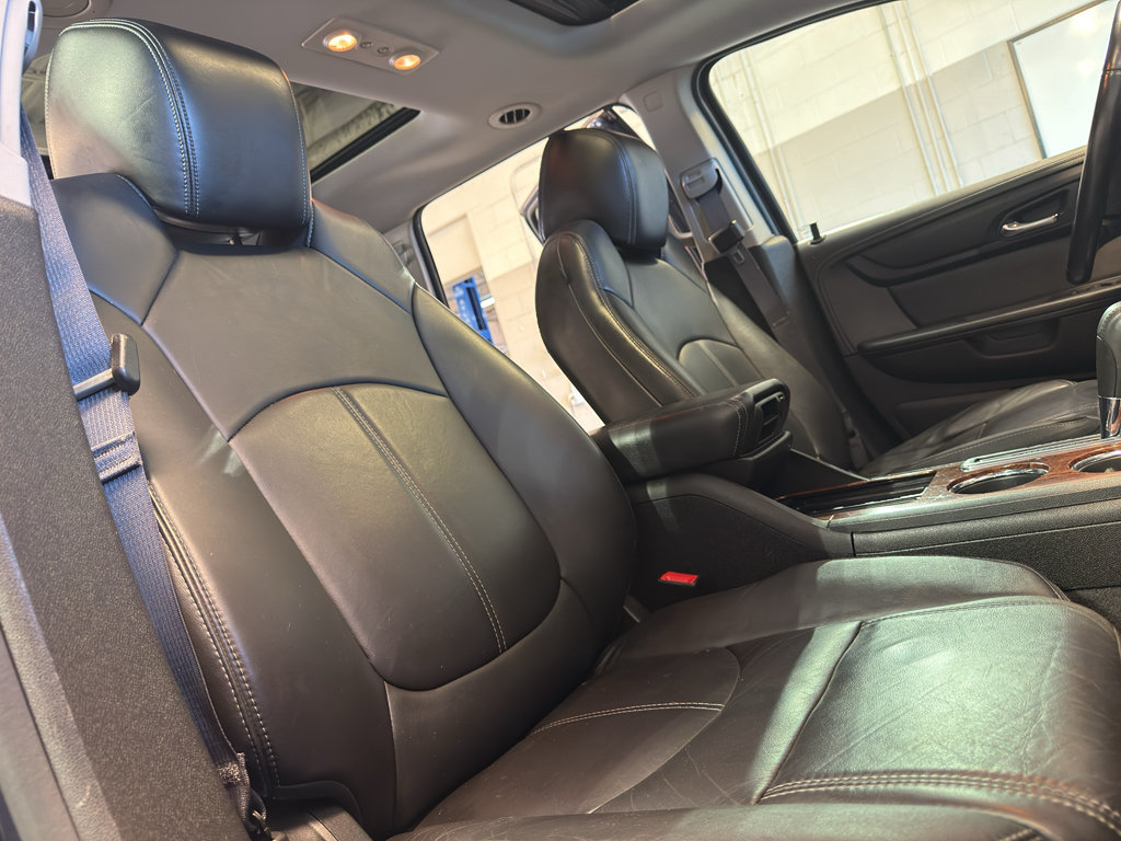 Used 2014 Chevrolet Traverse LT w/ LPO, 'HIT The Road' Package AWD/4WD image 22