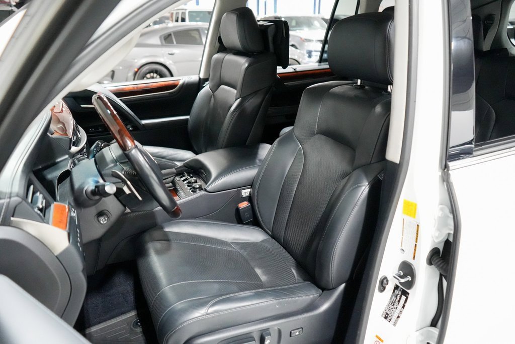 Used 2017 Lexus LX 570 4WD image 10
