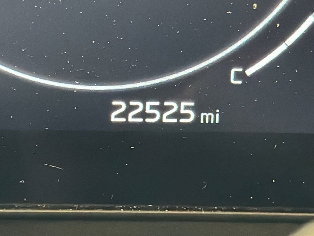 Used 2025 Kia Sportage SX image 30