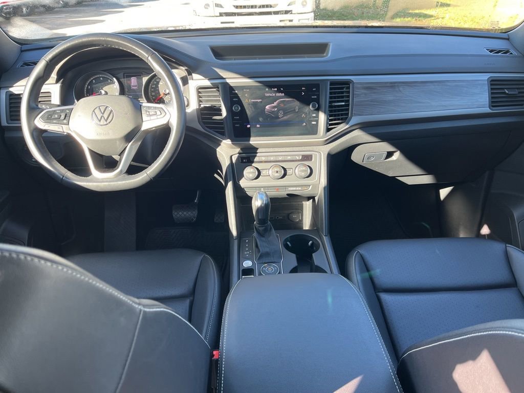 Used 2020 Volkswagen Atlas Cross Sport SE w/ Towing Package image 25