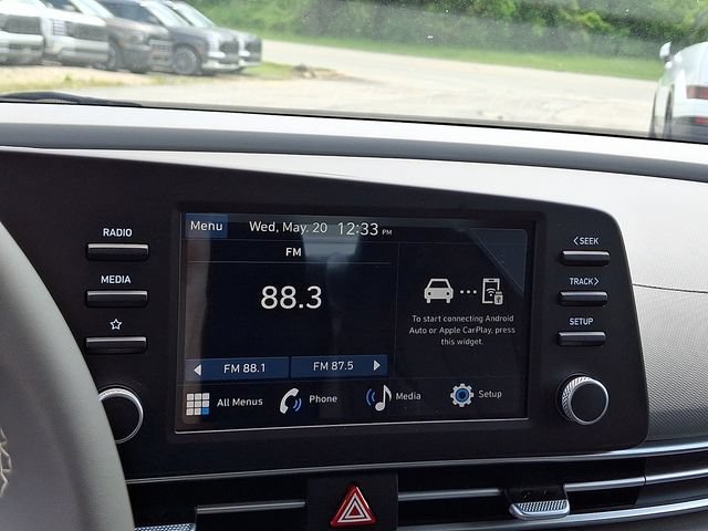 New 2026 Hyundai Elantra Sport FWD image 16