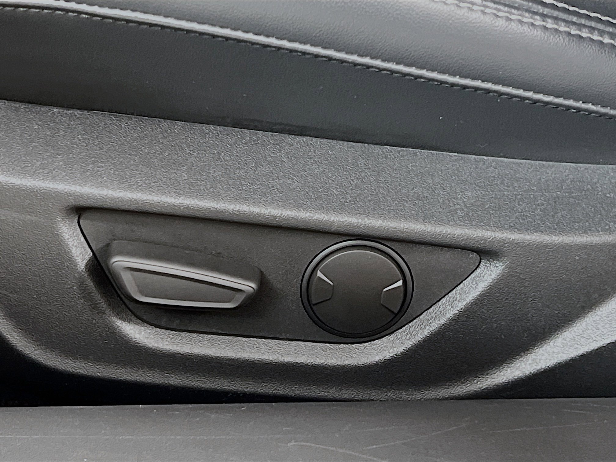 Used 2024 Ford Mustang Premium RWD image 16