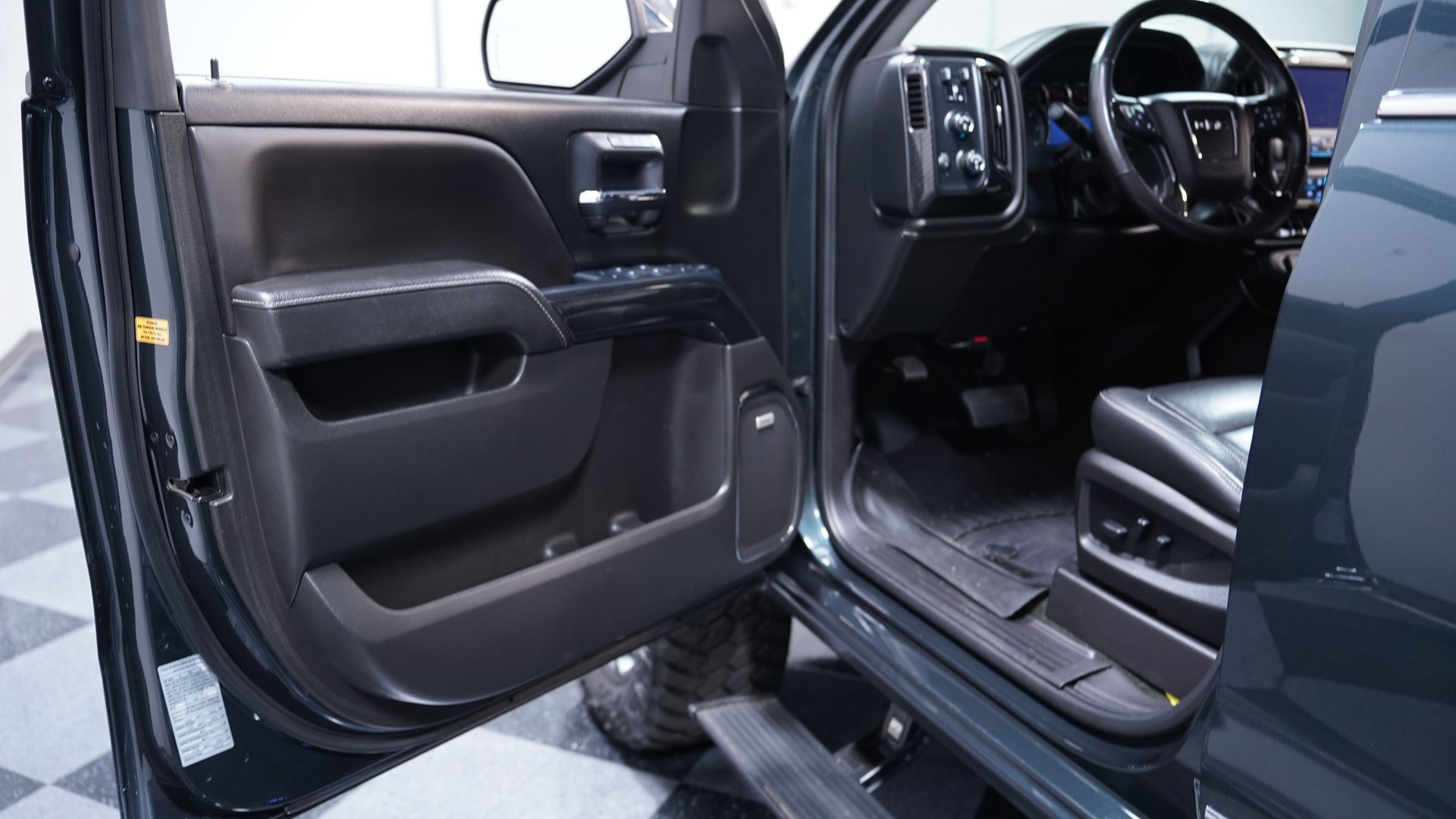 Used 2018 GMC Sierra 1500 SLT image 27