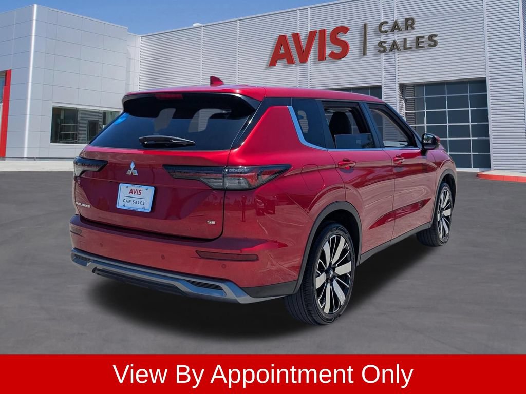 Used 2025 Mitsubishi Outlander SE FWD image 6