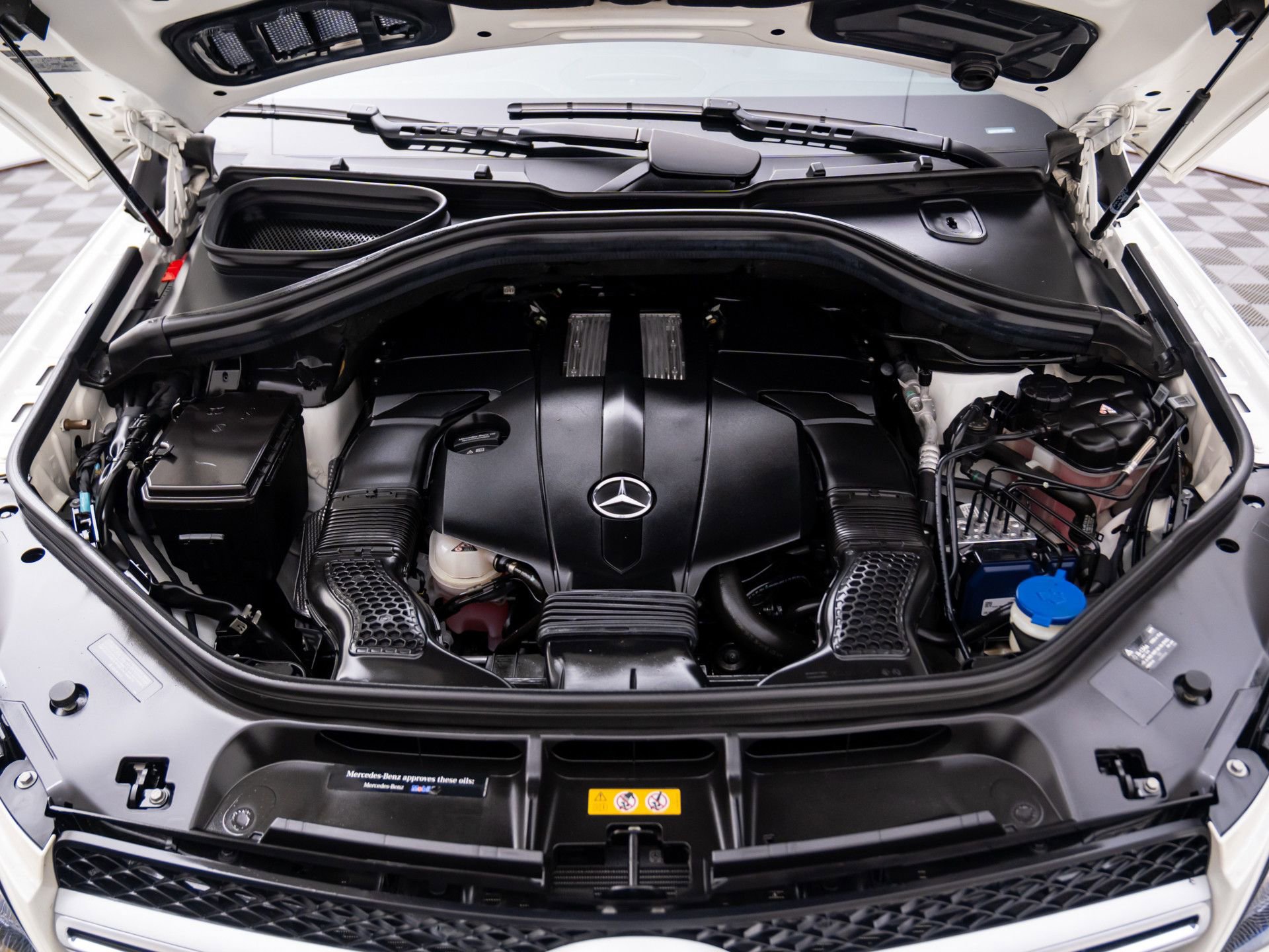 Used 2017 Mercedes-Benz GLE 400 4MATIC image 31