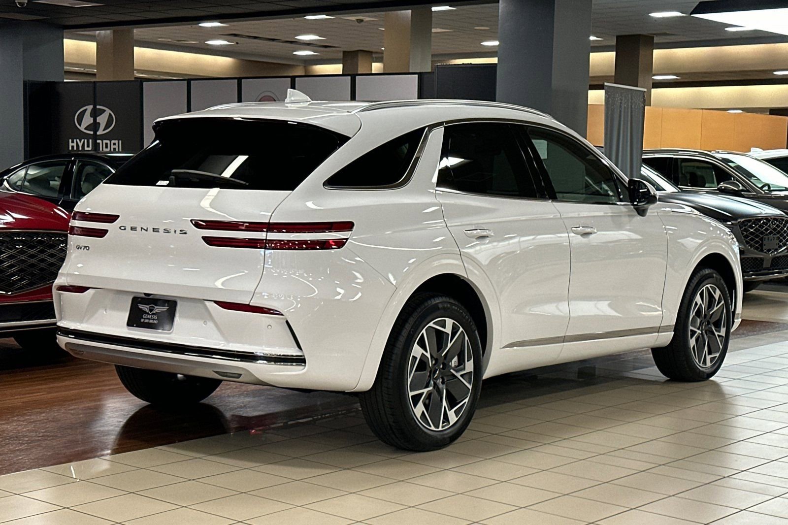 New 2026 Genesis Electrified GV70 AWD/4WD image 4