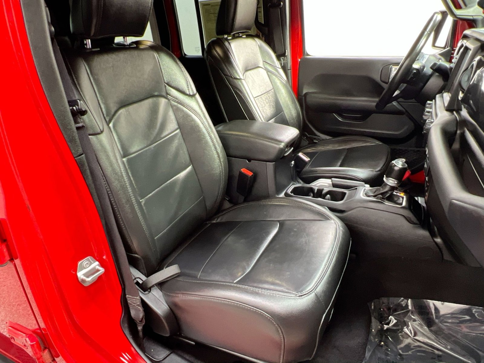 Used 2021 Jeep Wrangler Unlimited Sahara image 31