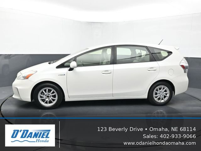 Used 2012 Toyota Prius V Two w/ Preferred Accessory Pkg FWD image 2