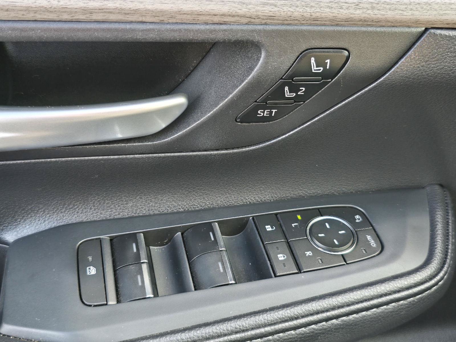 Used 2025 Toyota Grand Highlander AWD Hybrid image 19