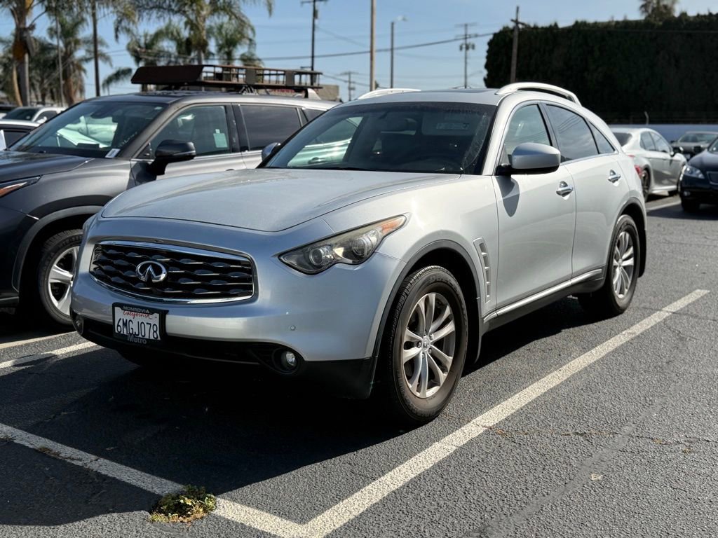Used 2010 INFINITI FX35 2WD w/ Navigation Pkg image 3