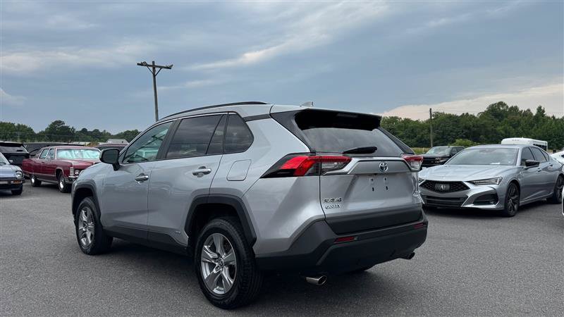 Used 2022 Toyota RAV4 XLE w/ Convenience Package AWD/4WD image 9