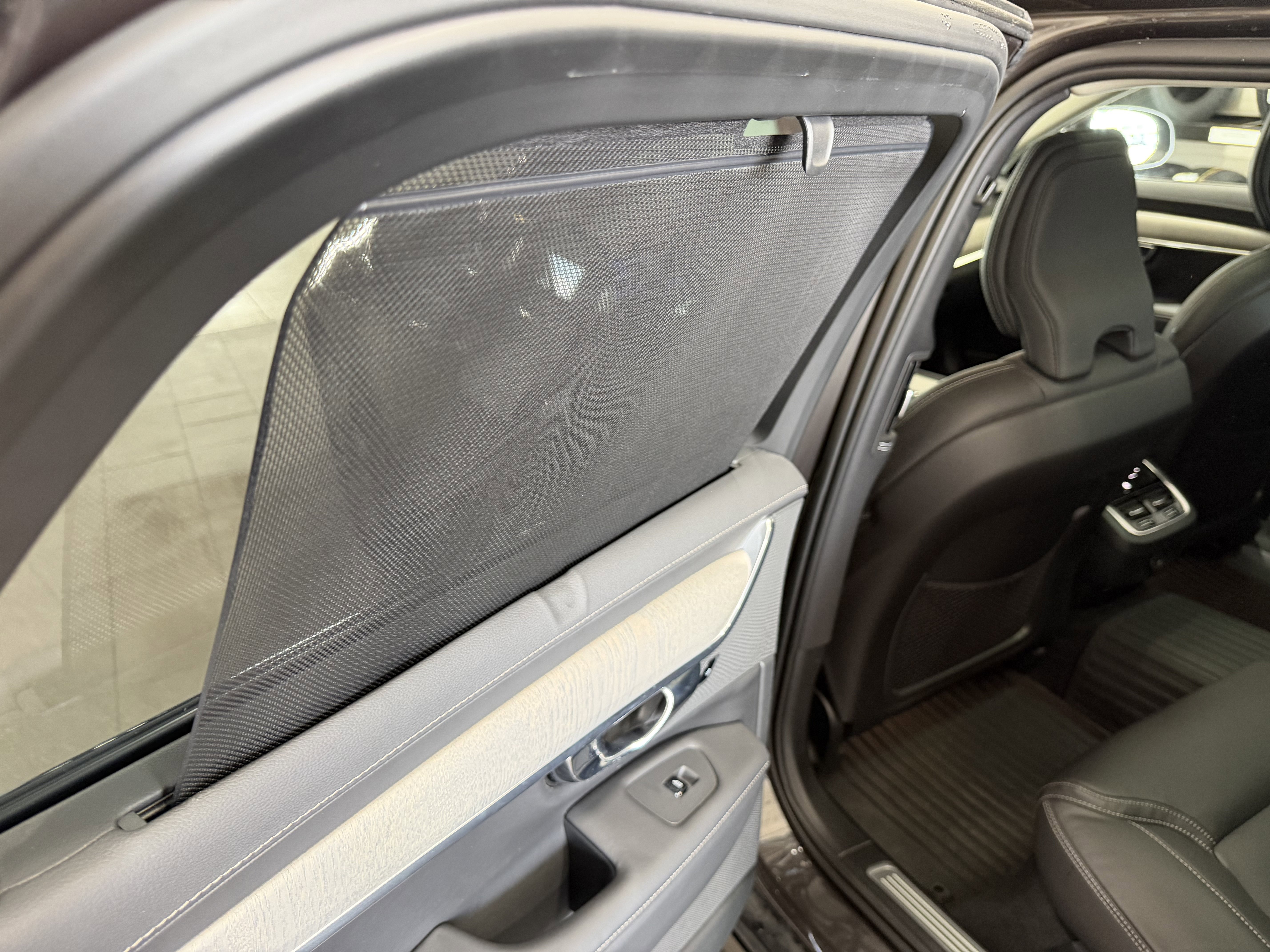 Used 2025 Volvo V90 B6 Cross Country Ultra w/ Protection Package Premier AWD/4WD image 25