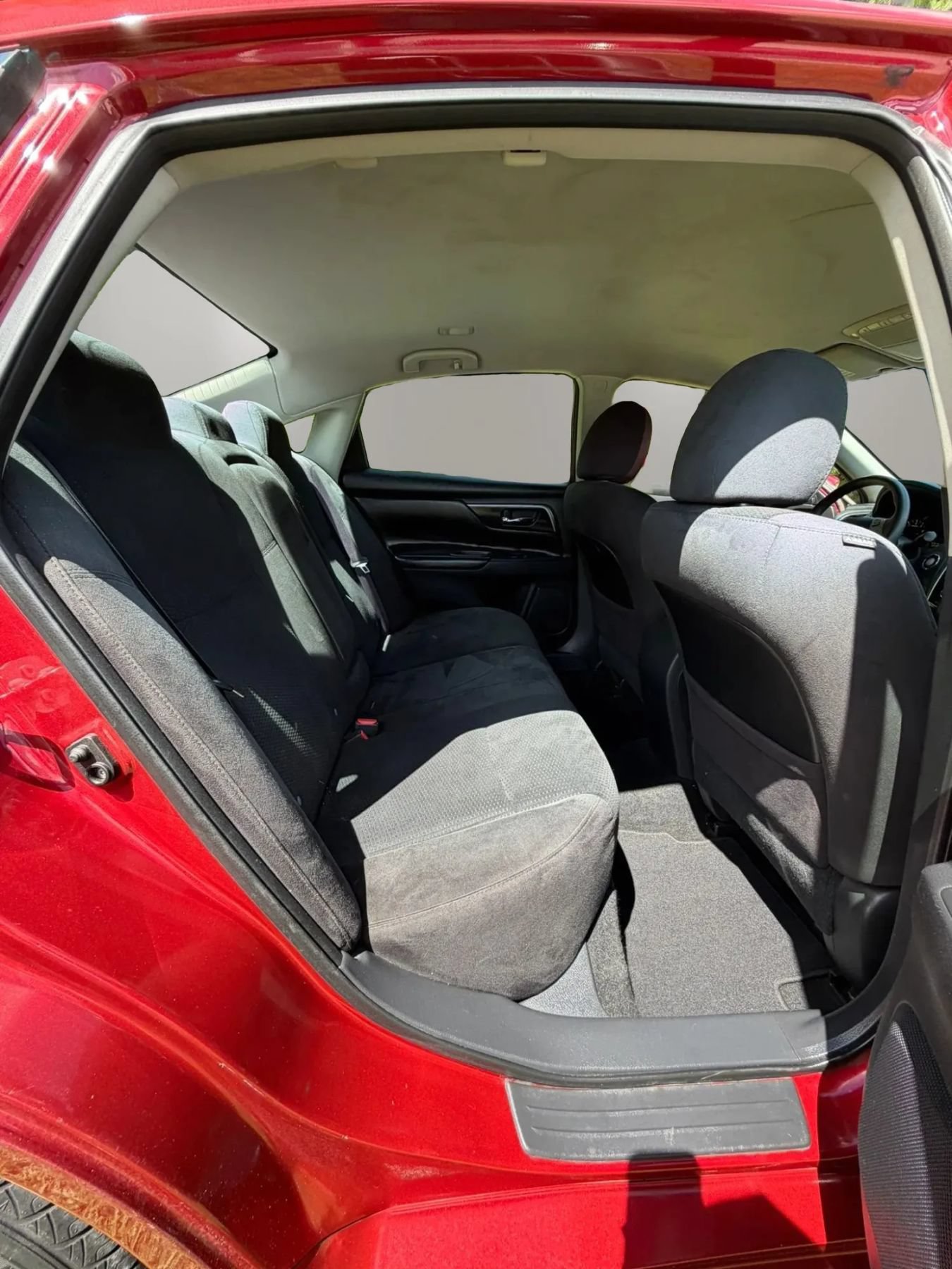 Used 2015 Nissan Altima 2.5 S w/ Power Driver Seat Package FWD image 12