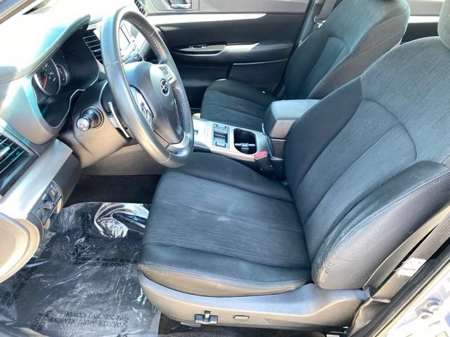 Used 2014 Subaru Legacy 2.5i Premium w/ Moonroof Package AWD/4WD image 10