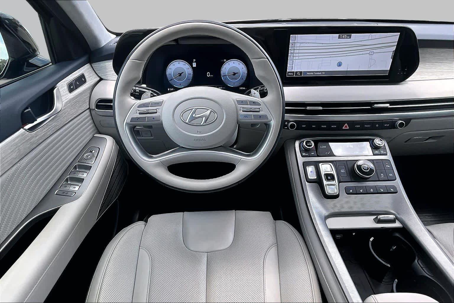 Used 2024 Hyundai Palisade Calligraphy FWD image 6