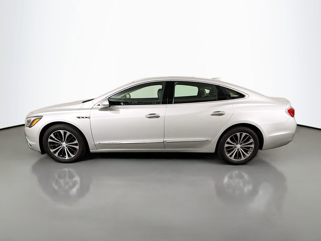 Used 2019 Buick LaCrosse Essence w/ Sun and Shade Package image 4