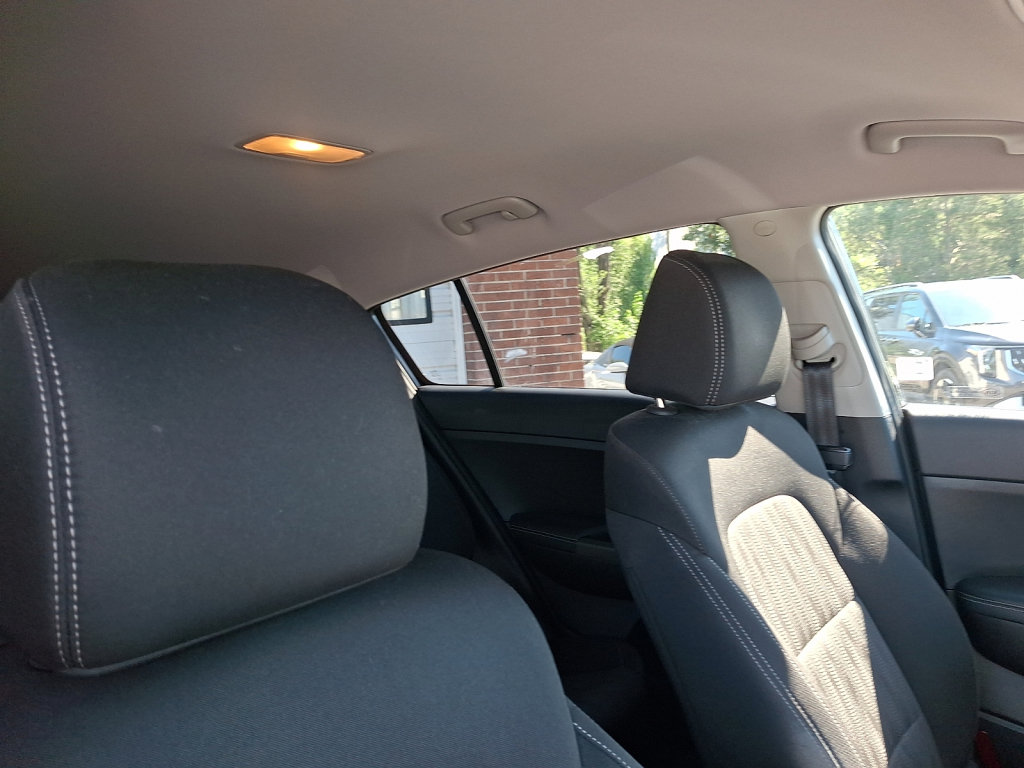 Used 2021 Kia Sportage LX AWD/4WD image 15