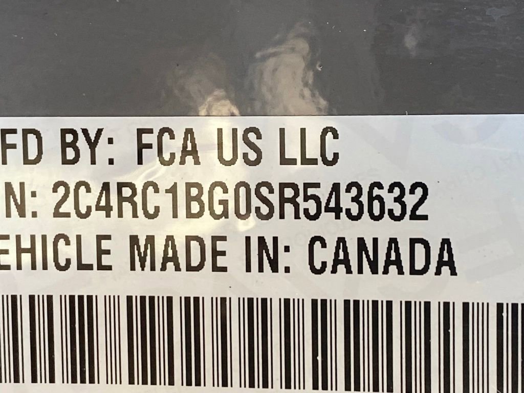 Used 2025 Chrysler Pacifica Select FWD image 26