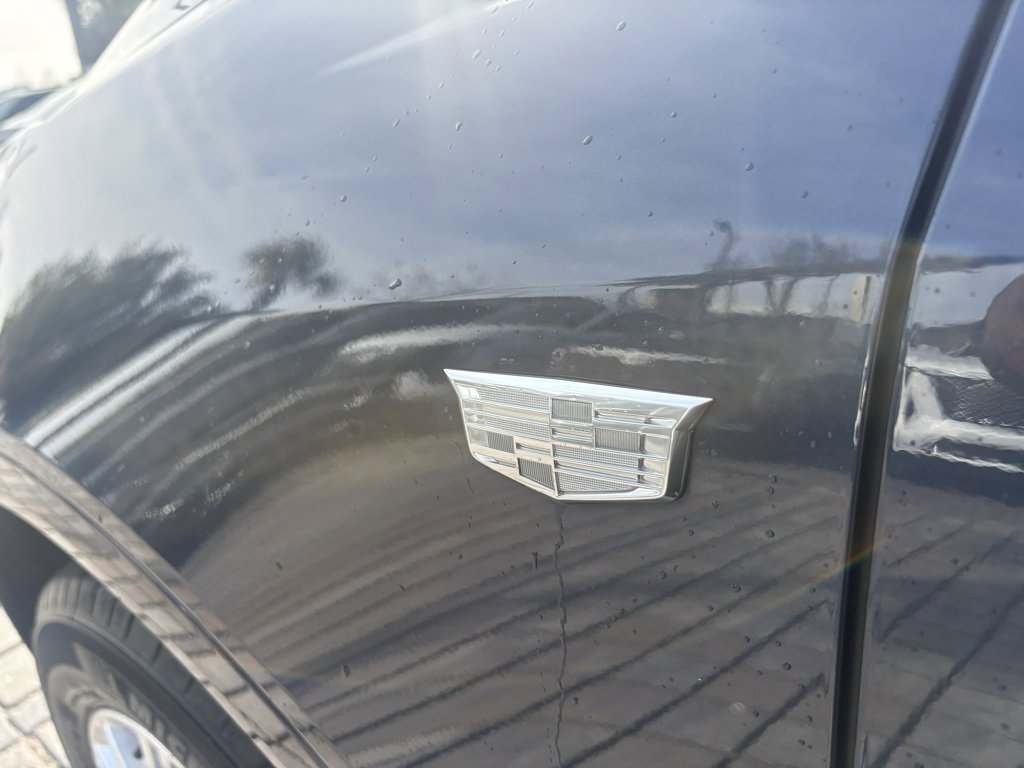 Used 2019 Cadillac XT5 FWD image 11