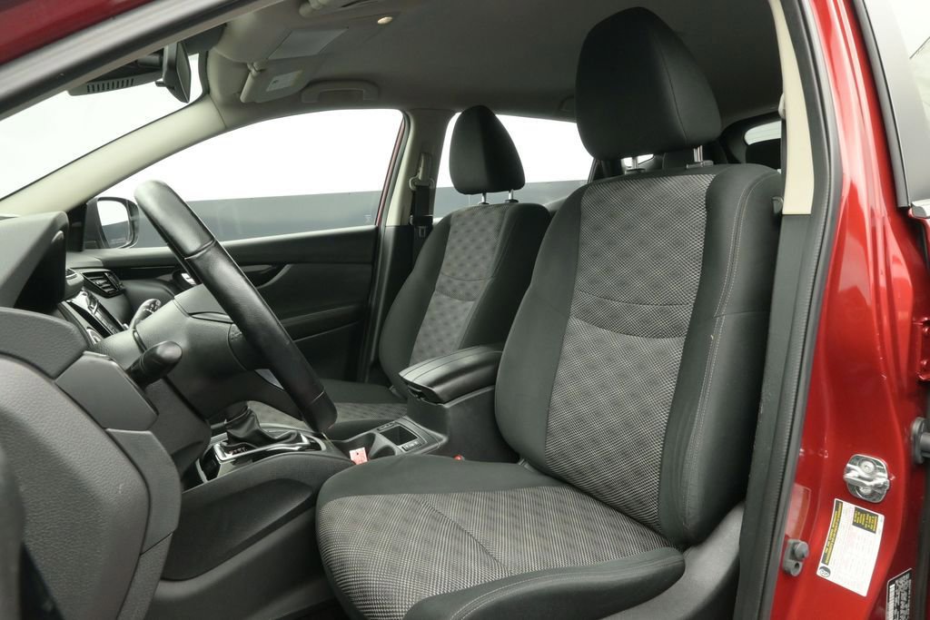 Certified 2022 Nissan Rogue Sport SV AWD/4WD image 22