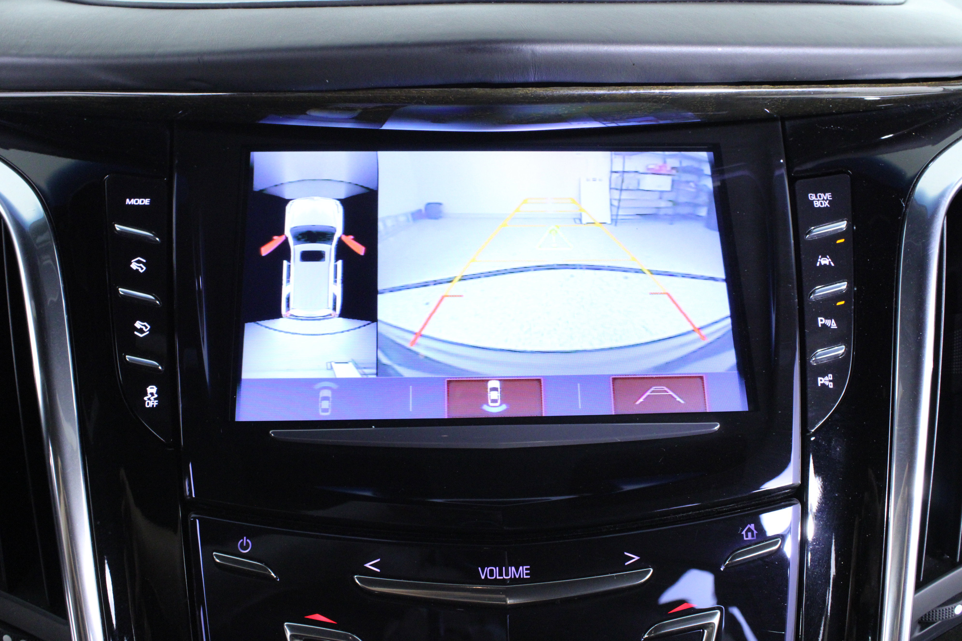 Used 2017 Cadillac Escalade Platinum image 31