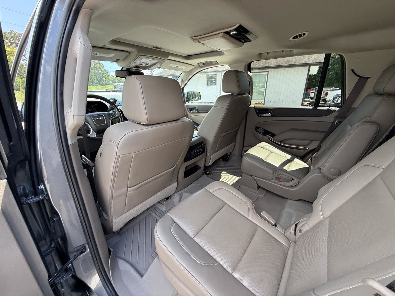 Used 2020 GMC Yukon SLT w/ Premium Edition AWD/4WD image 26