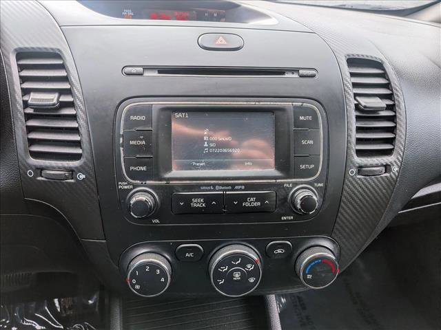 Used 2016 Kia Forte EX image 12