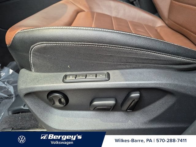 Certified 2023 Volkswagen Atlas SEL Premium AWD/4WD image 14