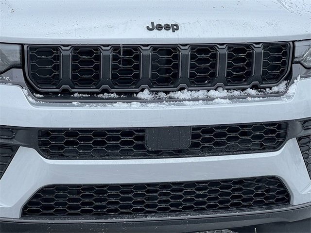 New 2026 Jeep Grand Cherokee Altitude image 37