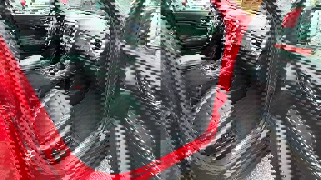 Used 2021 GMC Acadia SLT w/ Preferred Package image 17