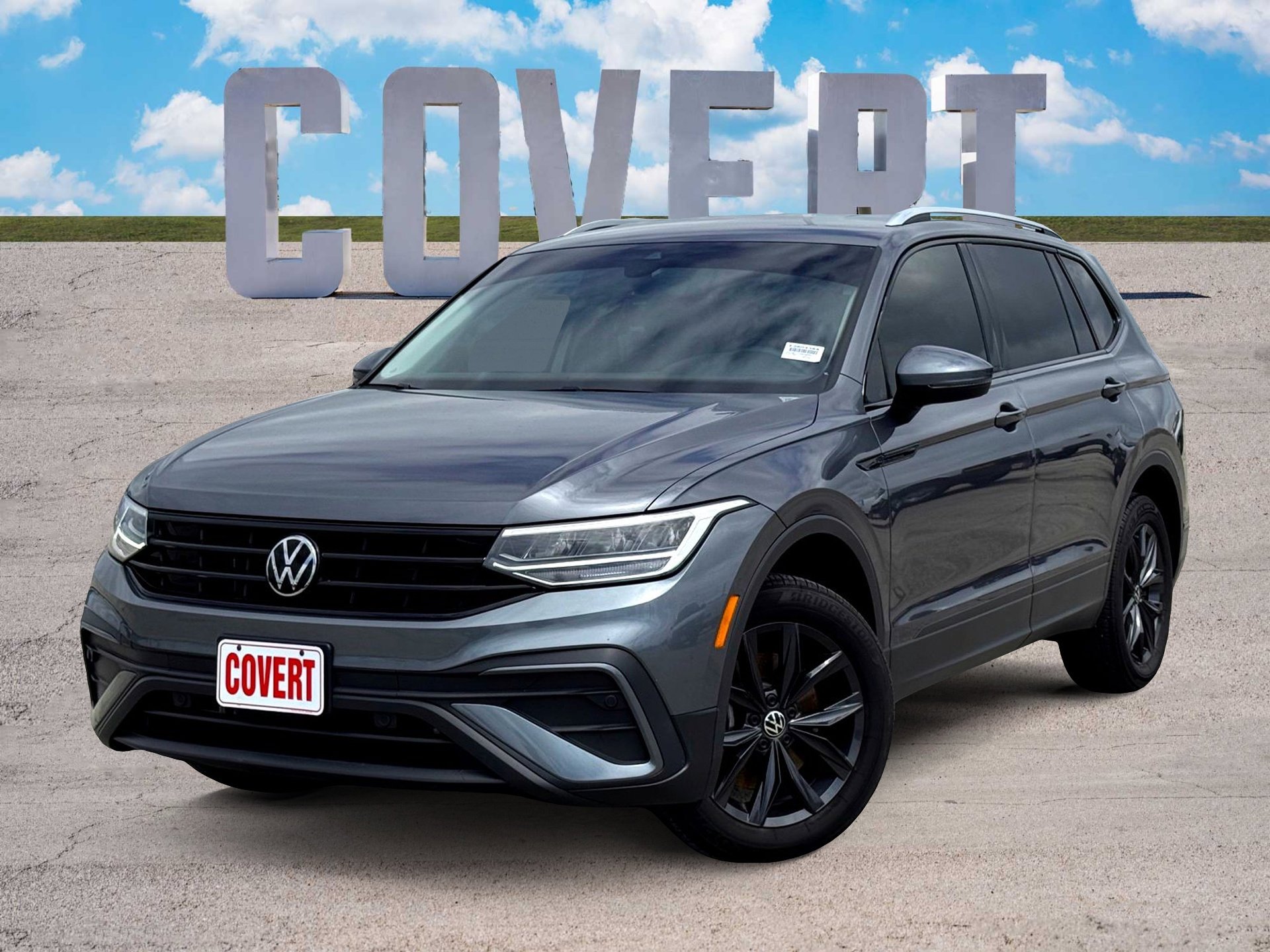 Used 2024 Volkswagen Tiguan SE