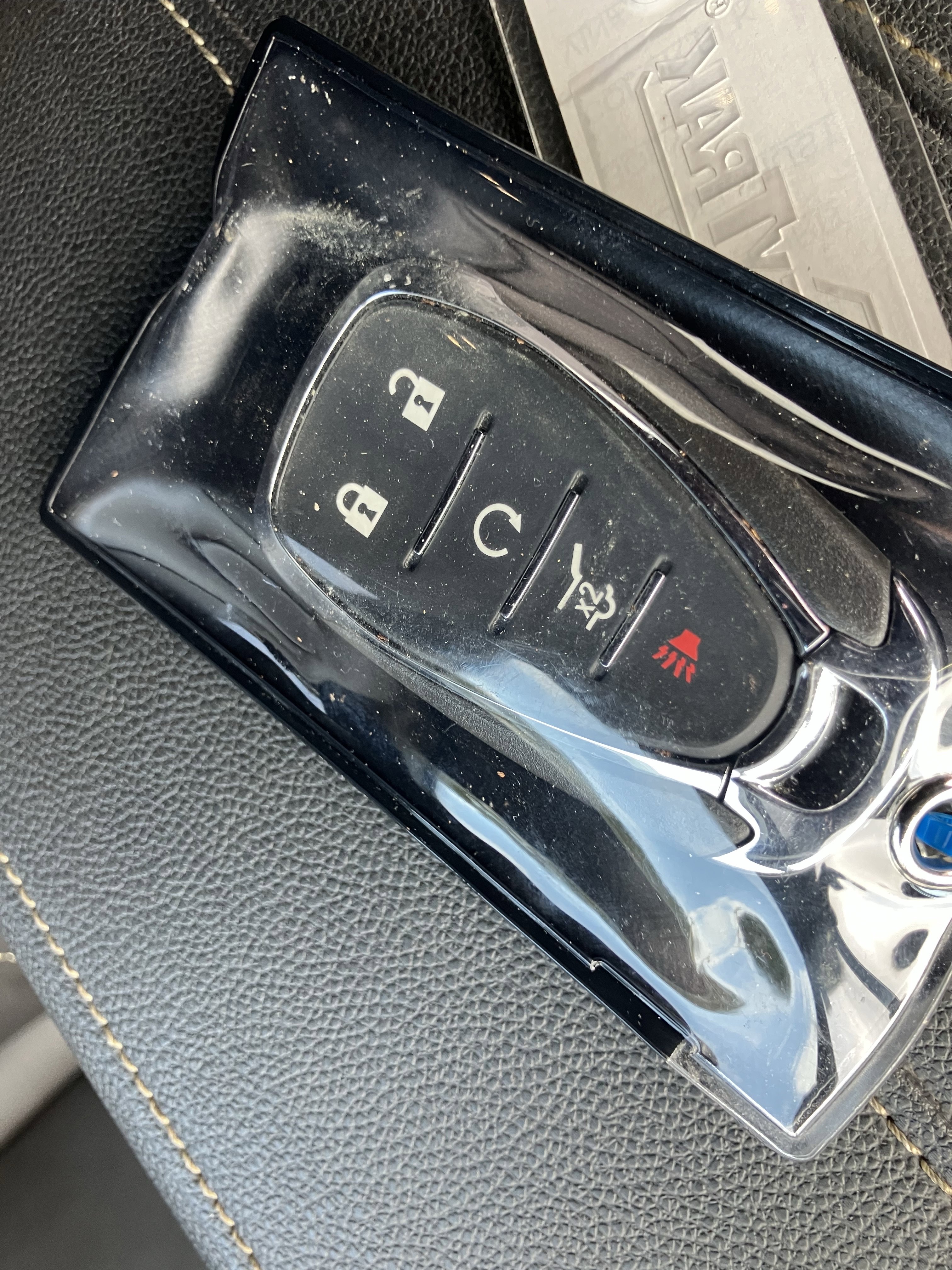 Used 2023 Chevrolet Traverse LT image 38