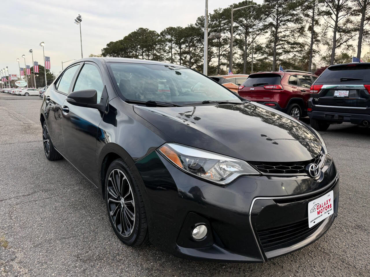 Used 2015 Toyota Corolla S FWD image 4